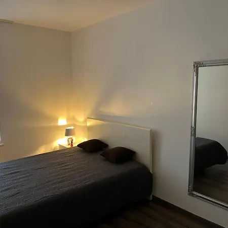 Revolucni Apartamento *