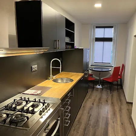 Revolucni Apartamento *