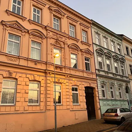 Revolucni Apartamento *